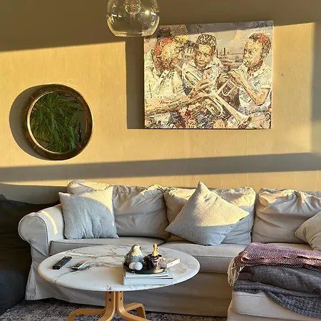 شقة Cozy With Balcony And Amazing View برغن