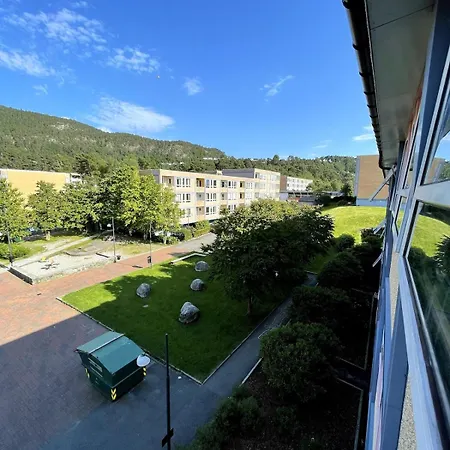 Apartment Cozy With Balcony And Amazing View